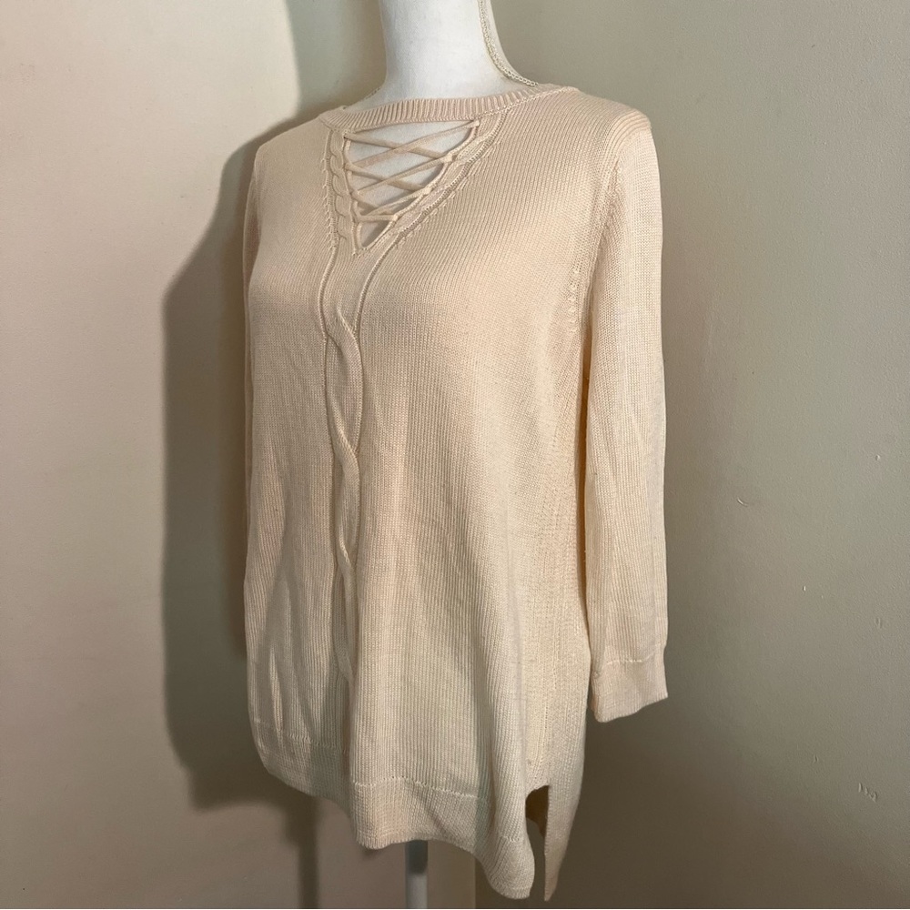 5/$20 SOHO New York Company Pink cross bodice light pink sweater, M